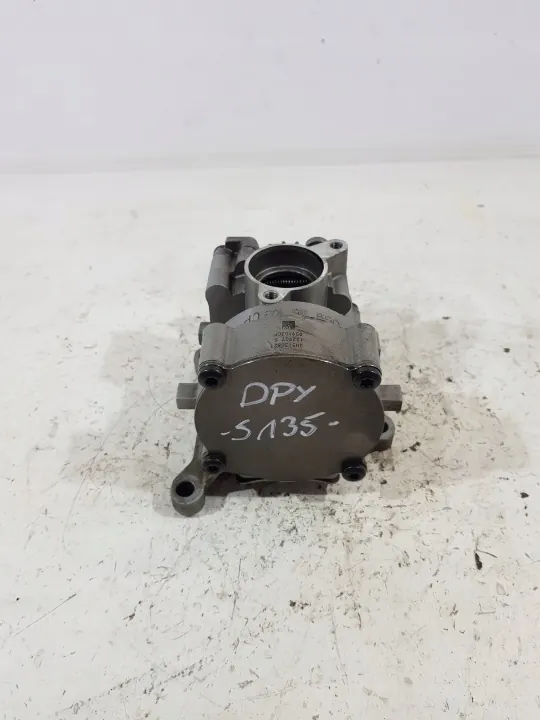 Audi Q5 Öljypumppu OEM 059115103CP - Käytetty image 3