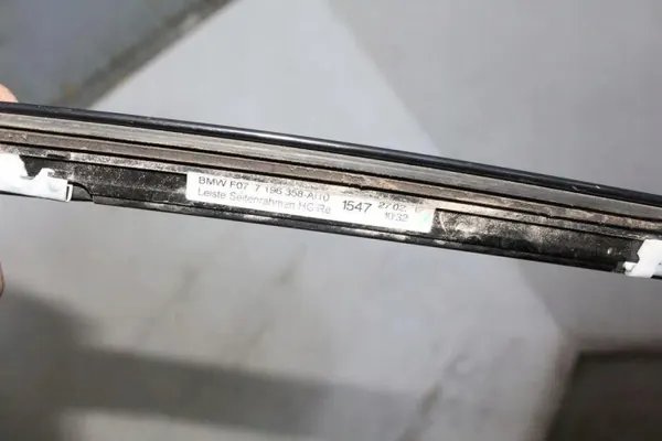 Vasen kattolista OEM 7196358 BMW 5 GT F07:lle image 7