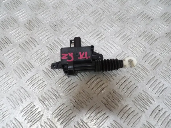 ZJ Lift Siłownik Zamka Klapy OEM - Jeep Grand Cherokee image 2