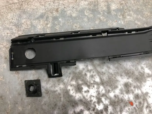 Griglia paraurti anteriore sinistra VW T6 7E0807489C image 3