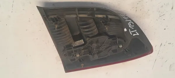 Nissan Primera P12 Sedán Luz Trasera Izquierda 26555AU300 image 2