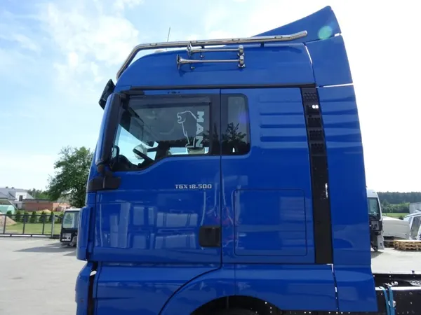 Cabina nua MAN OEM para TGX EURO 6 2019 XLX Lift image 8