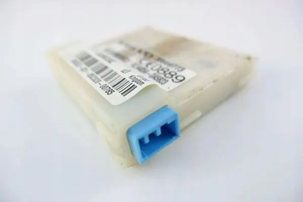 Volvo V50 hälytysmoduuli OEM 30669773 - Käytetty image 3