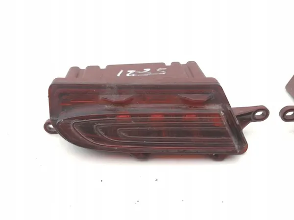 Feu arrière antibrouillard Mercedes CLS OEM A2189060200 image 8