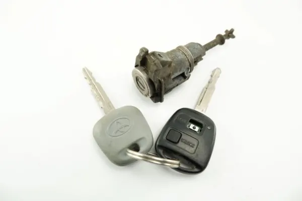 Contacteur d'allumage OEM 45020-02-4 pour Toyota Corolla E12 image 5