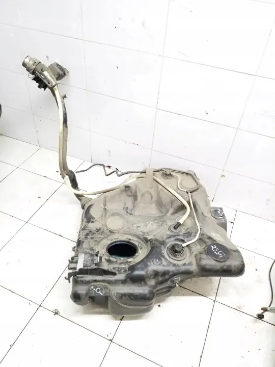 Audi A3 S3 8V Brandstoftank OEM 5Q0201022FM image 2