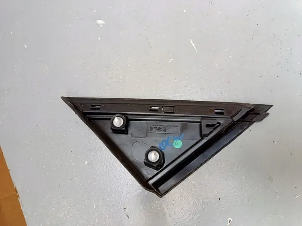 Vasen etulokasuoja OPEL CROSSLAND X 13482333 image 2