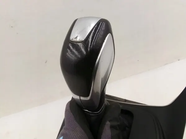 Ford Kuga II 2017 Versnellingspook OEM F1DP-7K004-U image 3