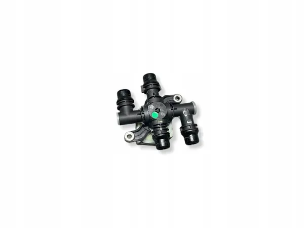 Volvo vesiventtiili OEM 32339809 - Käytetty kunto image 2