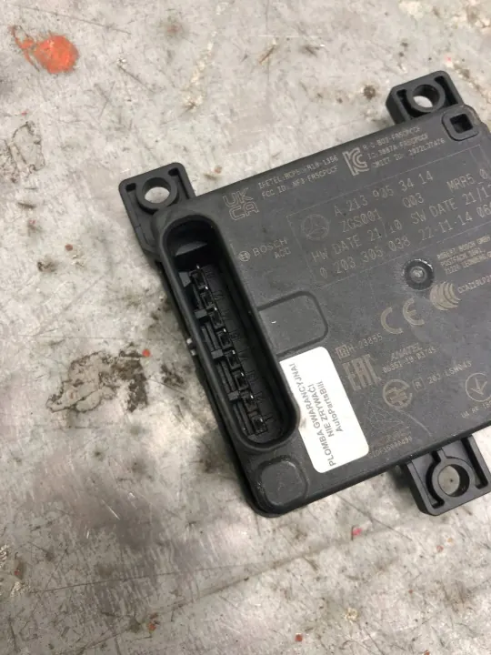 Sensor Radar Distronic Mercedes OEM A2139053414 image 3