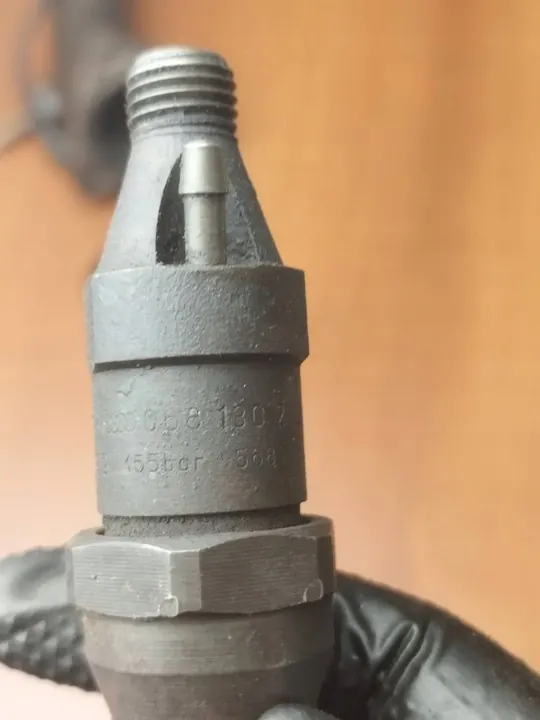 Set di iniettori VW Transporter T4 1.9 068130202G image 2