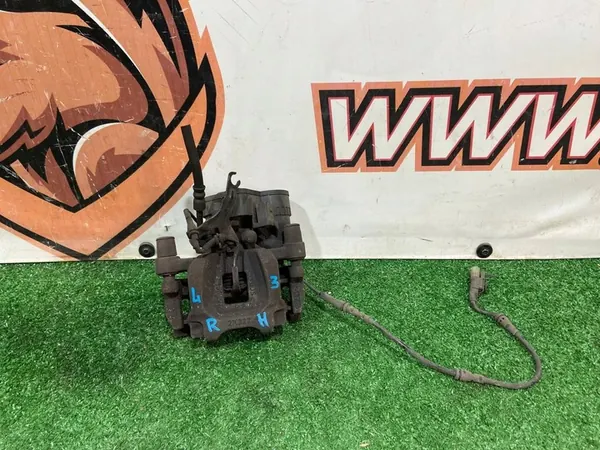 Oikea Takajarrusatula Land Rover L550 FK72-2552-AA image 8