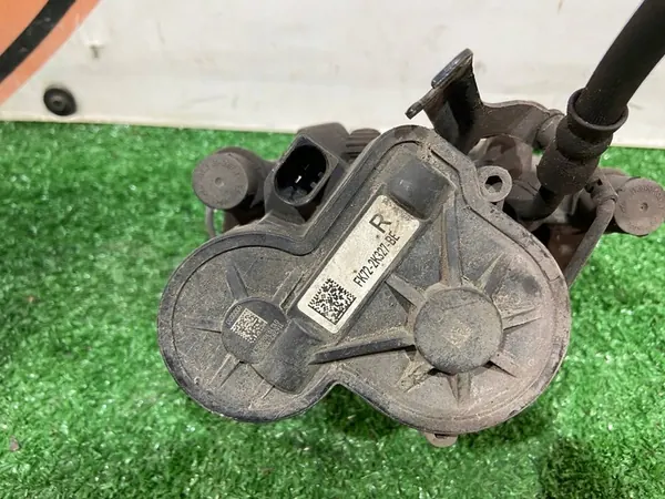 Oikea Takajarrusatula Land Rover L550 FK72-2552-AA image 9