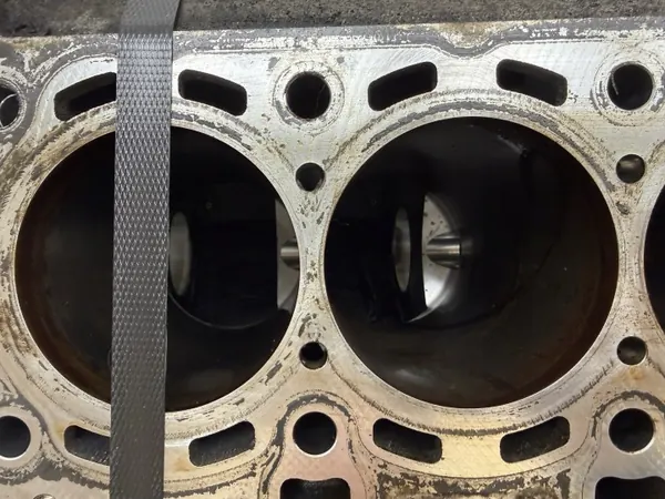 Motorblock 177980 Mercedes 4.0 V8 AMG Gebraucht image 3