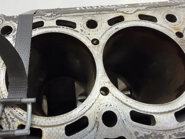 Motorblock 177980 Mercedes 4.0 V8 AMG Gebraucht image 7