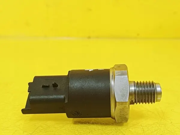 Bränsletrycksensor OEM DRC101157 för Ford Fiesta image 3