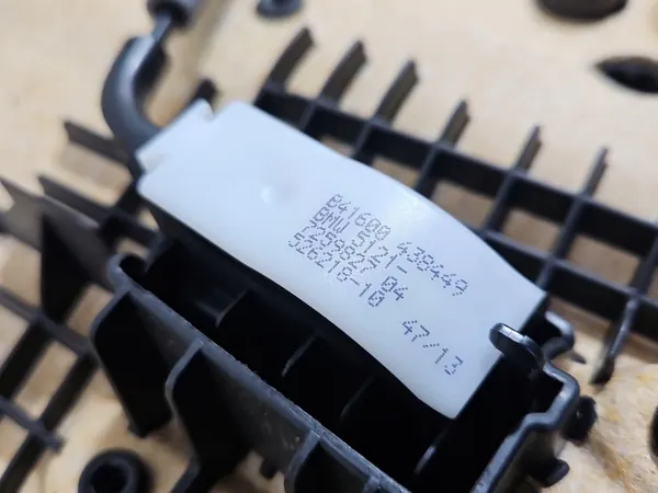 Etuvasen Oven Verhoilu BMW F30 OEM IMPRK1548203 image 6