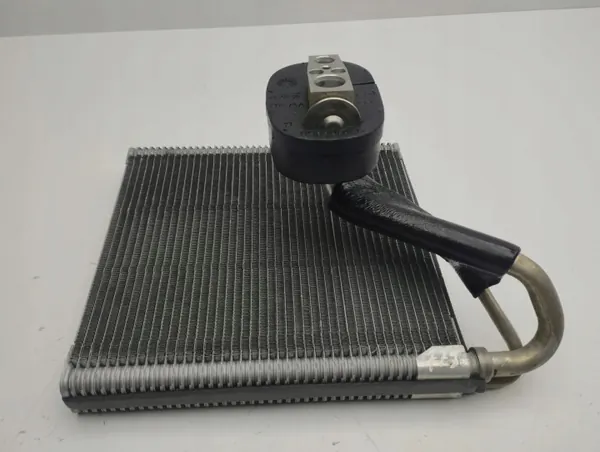Núcleo calefactor A/C Audi Q3 2019 OEM 5Q0816679C image 3