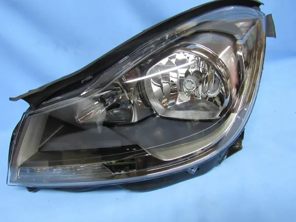 Linker Mercedes W204 Lift Donker EUROPA26 image 4