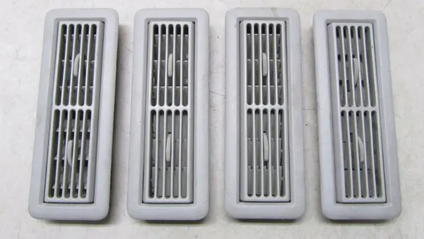 Grelha de ventilação OEM 046/030 para Trafic Vivaro II image 2