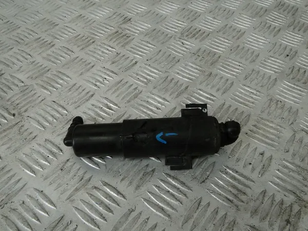 Koplampenwasser AUDI A4 B8 Links 8K0955101A image 4