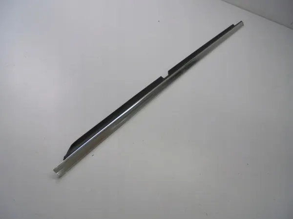 Skrapremsa Höger Bak Mercedes C-klass W204 image 2