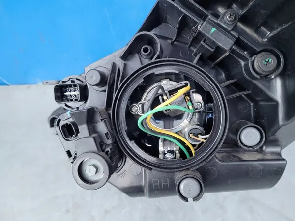 HYUNDAI I20 II 14- Faro Derecho Halógeno 92102-C8000 image 10