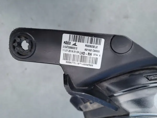 HYUNDAI I20 II 14- Faro Derecho Halógeno 92102-C8000 image 6