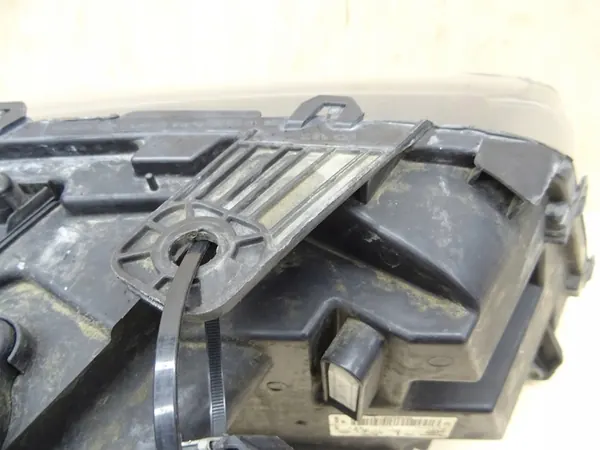 VW Amarok Vasemman Etuvalon Eurooppa 2H1941017 image 7