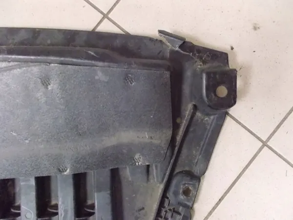 Mercedes A2135200900 Motorhuv image 2