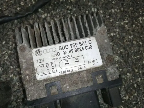 Kylarfläktrelä OEM 8D0959501C för Audi A6 Avant image 3