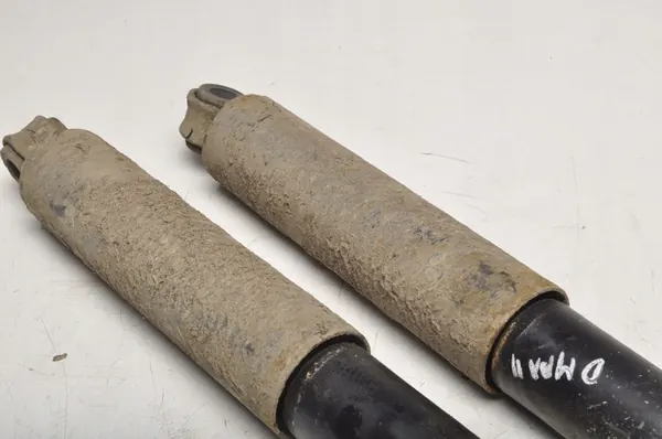 ISUZU D-MAX II 1.9 DDI Ammortizzatori Posteriori Set 897947-0162 image 2