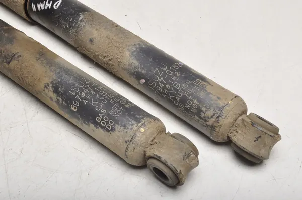 ISUZU D-MAX II 1.9 DDI Ammortizzatori Posteriori Set 897947-0162 image 5