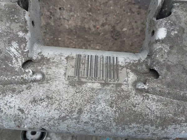 OEM 6770828 Silentblock de Travesaño Trasero BMW E60 image 10