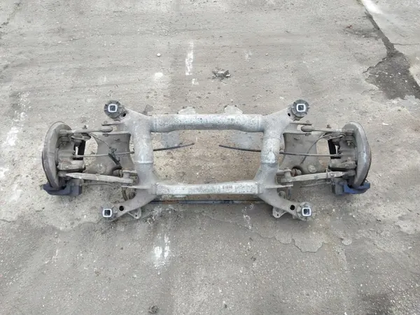 OEM 6770828 Silentblock de Travesaño Trasero BMW E60 image 4