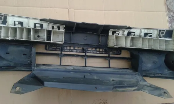 RENAULT MEGANE I LIFT 99-02 Paraurti anteriore image 9