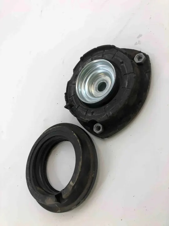 Support amortisseur avant droit OEM 5Q0412331E - VW image 3