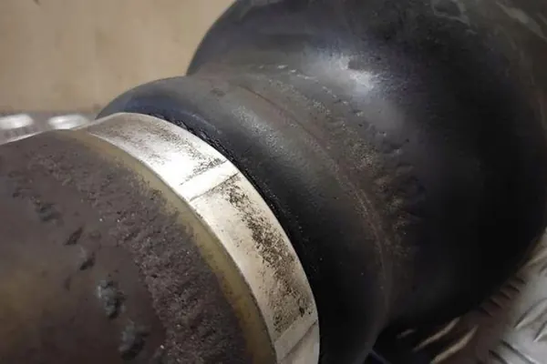 Supporto sospensione posteriore destro BMW X5 (E53) OEM 37126750356 image 3