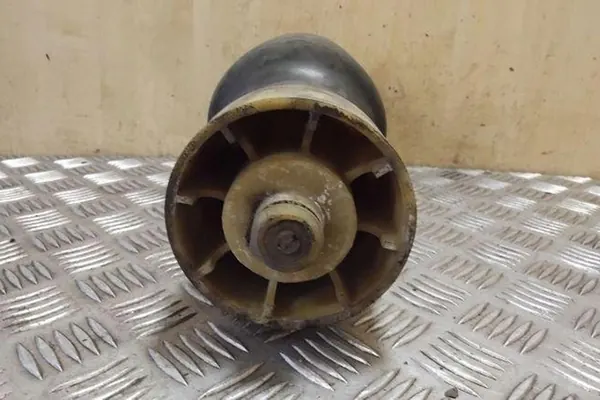 Supporto sospensione posteriore destro BMW X5 (E53) OEM 37126750356 image 4