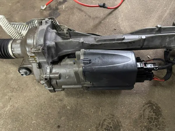 Direção 5Q0959439P 5Q0909143P image 3