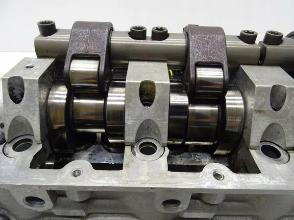 Culata Completa OEM 038103373R para 1.9 TDI image 3