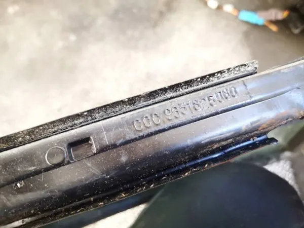 Serrure de porte avant gauche OEM 9651825080 Peugeot 307 image 4