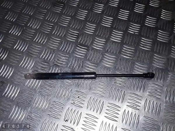 Supports de capot avant Audi TT 2012 8J0823359C image 1