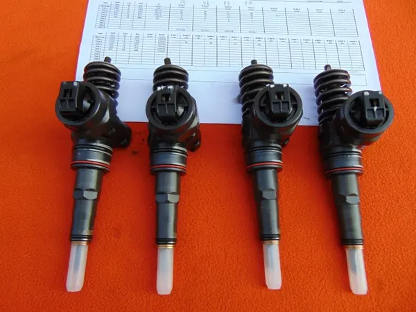 Inyectores OEM 038130073AC para 1.9TDI 115CV (4uds) image 4