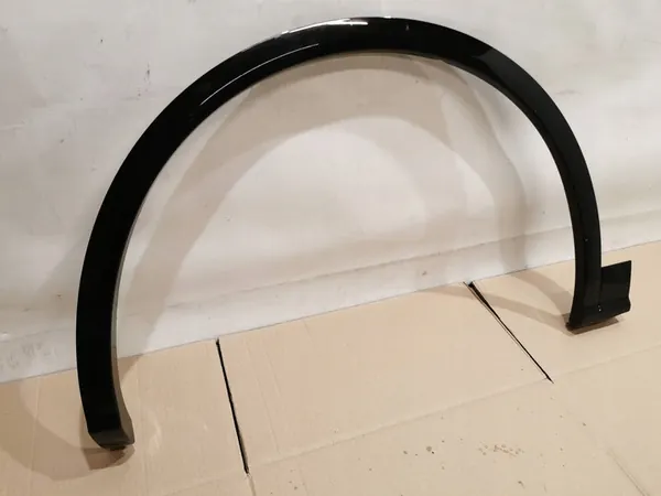 AUDI Q5 II S-LINE Etu Vasemman Lokasuojan Verhoilu 80A853717F image 2