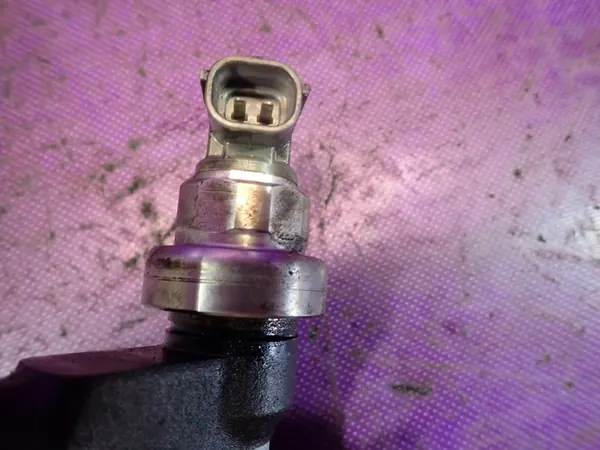 OPEL MERIVA A I 02-06 1.7 CDTI Injektor 8973138612 image 3