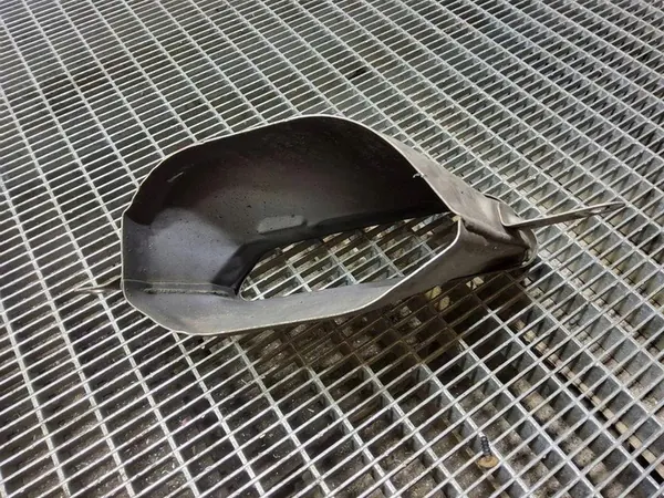 Ponta de escape AUDI A6 AVANT 4G0253825P 2016 image 2