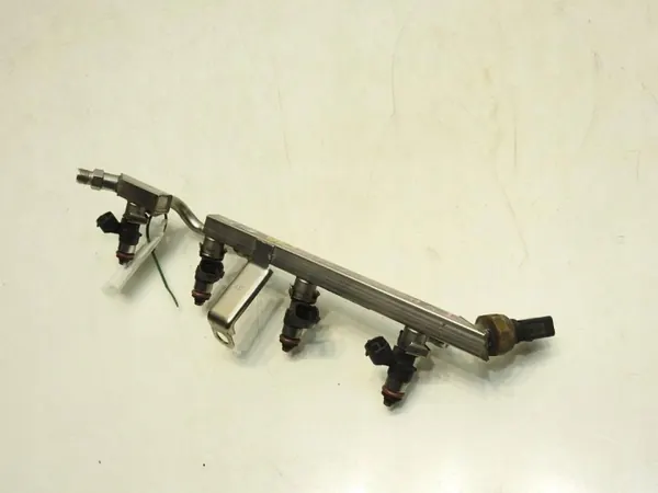 OEM 03C906039A Rail d'injection pour VW Touran 1.4 TSI image 10
