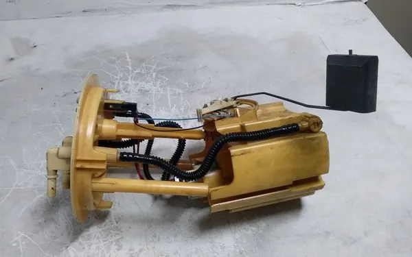 Polttoainepumppu PEUGEOT 807 2.2L Diesel 2004 OEM 223222015 image 2