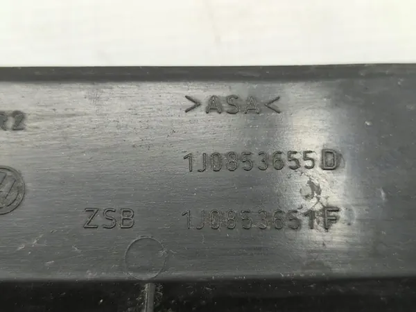 VW GOLF IV GRILL 1.4 1J0853655D image 3